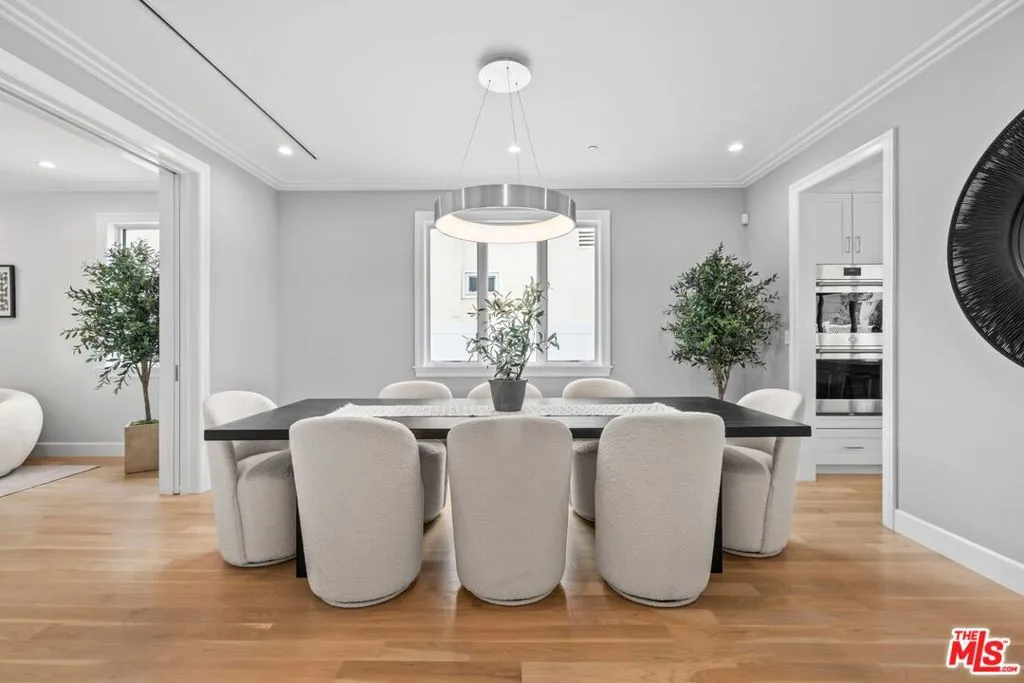 633 N Formosa Avenue, Los Angeles, California 90036 home-pic-5